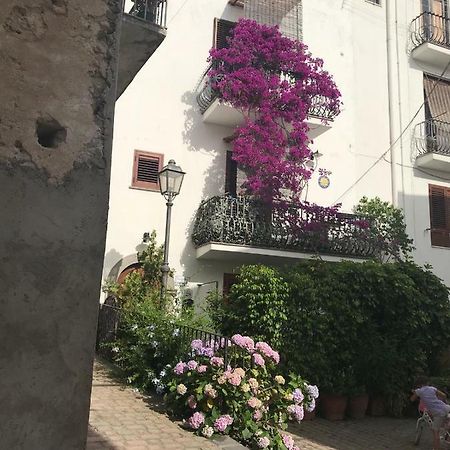 Casa Isabella Loc Turist Br Apartment Đảo Lipari Ngoại thất bức ảnh