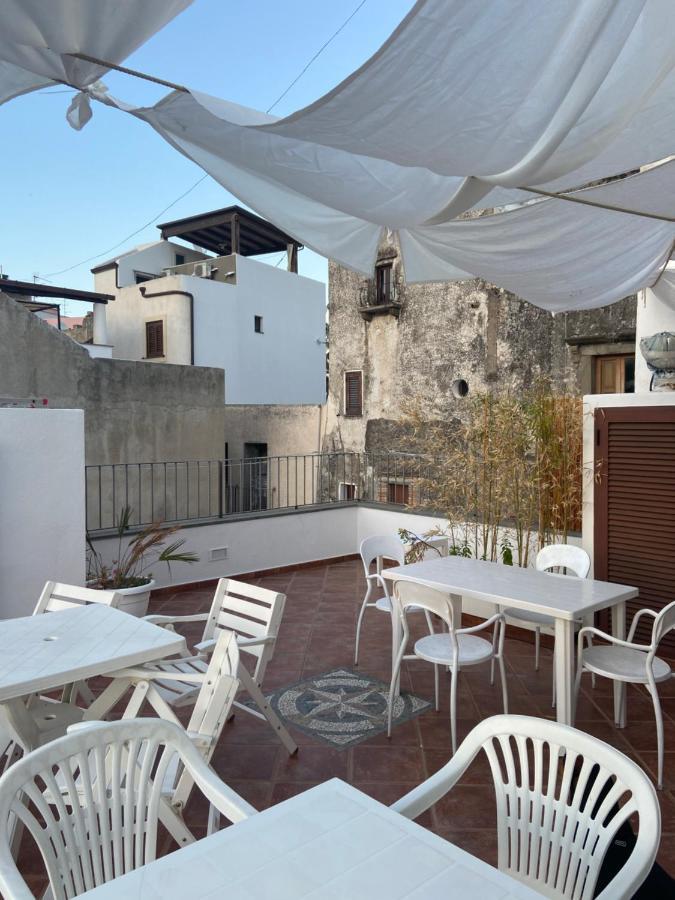 Casa Isabella Loc Turist Br Apartment Đảo Lipari Ngoại thất bức ảnh