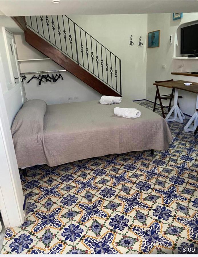 Casa Isabella Loc Turist Br Apartment Đảo Lipari Ngoại thất bức ảnh