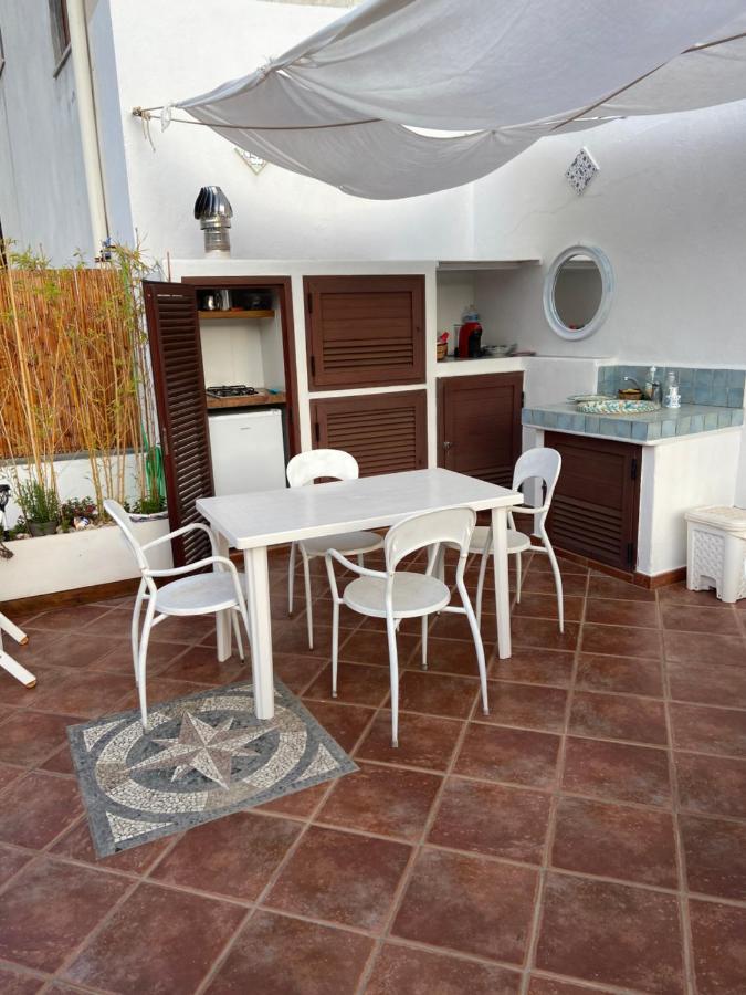 Casa Isabella Loc Turist Br Apartment Đảo Lipari Ngoại thất bức ảnh