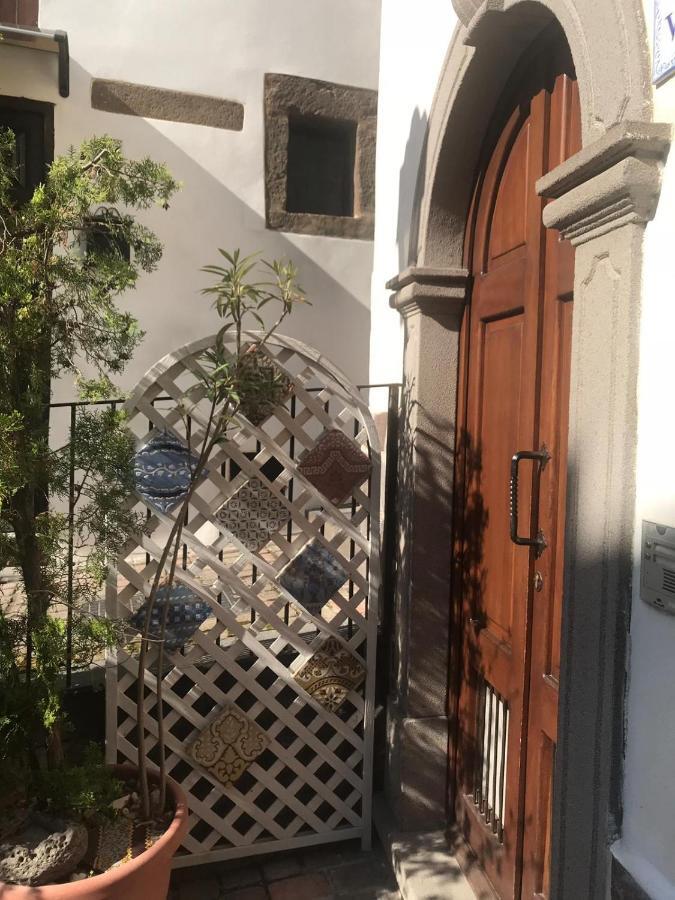 Casa Isabella Loc Turist Br Apartment Đảo Lipari Ngoại thất bức ảnh