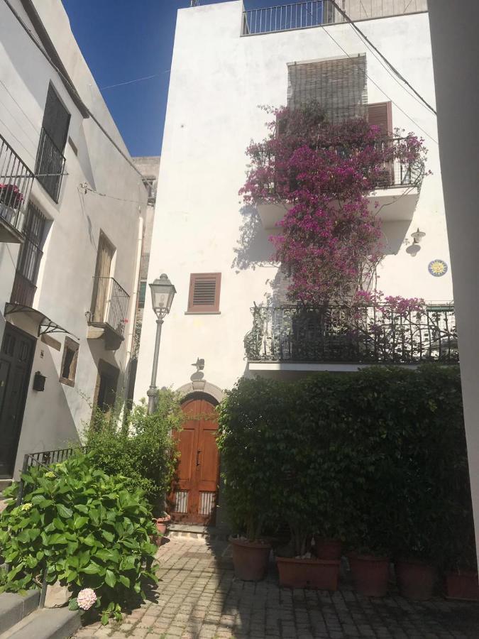 Casa Isabella Loc Turist Br Apartment Đảo Lipari Ngoại thất bức ảnh